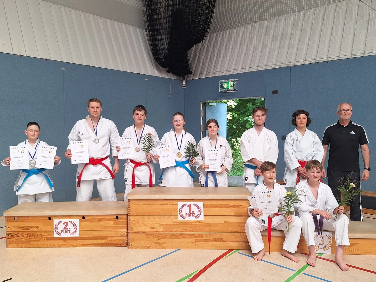 Das war Eindrucksvoll: Schweriner Karateka setzen dicke Ausrufezeichen