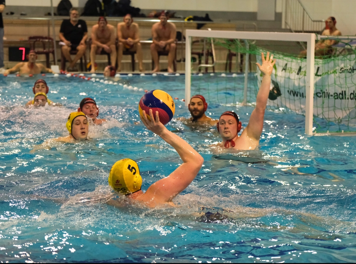 HSG-Wasserballer unterliegen Sportteam Hamburg