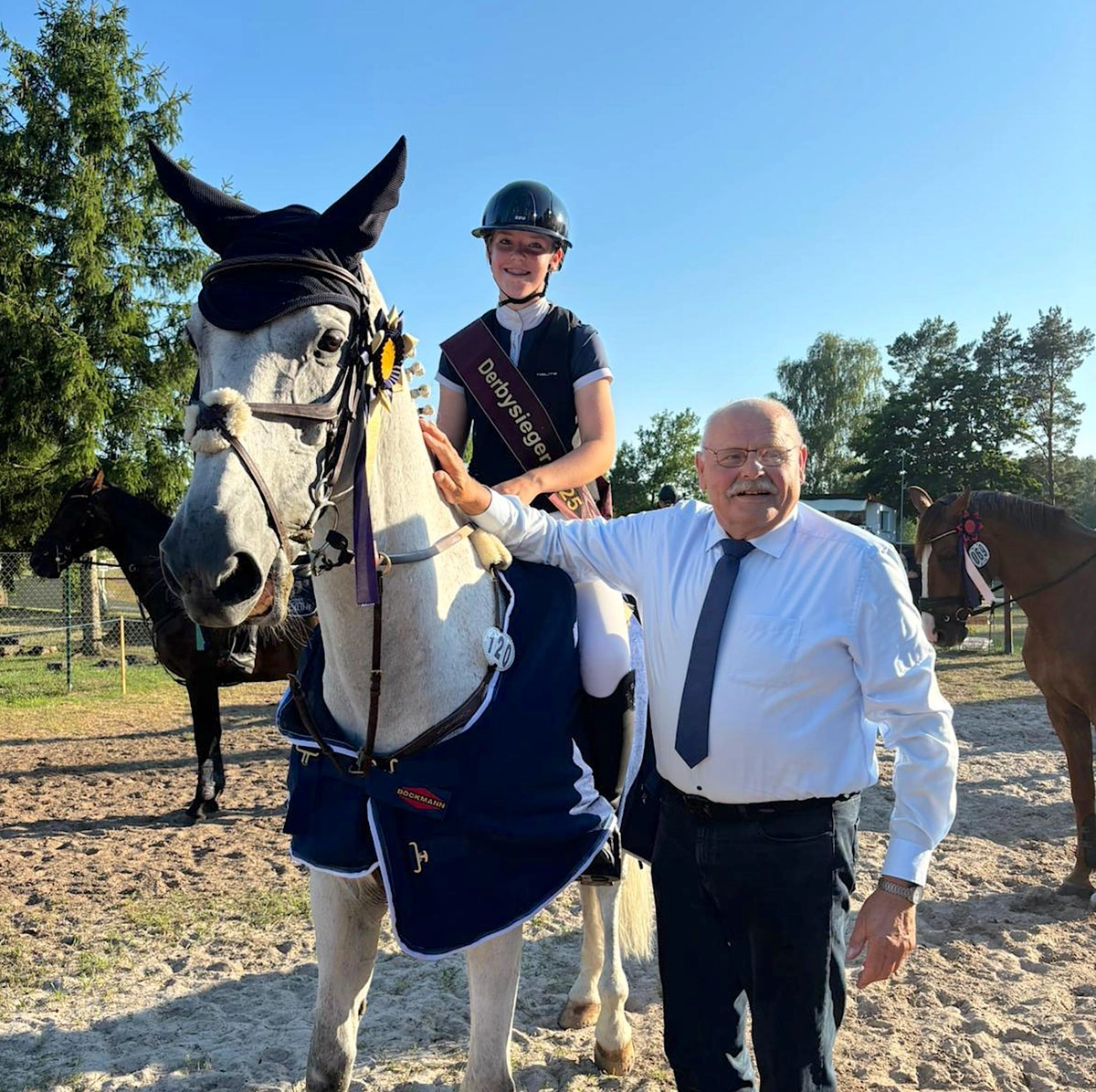 Frieda Jurisch gewinnt Boocker Derby – Ulf Ebel das Punktespringen