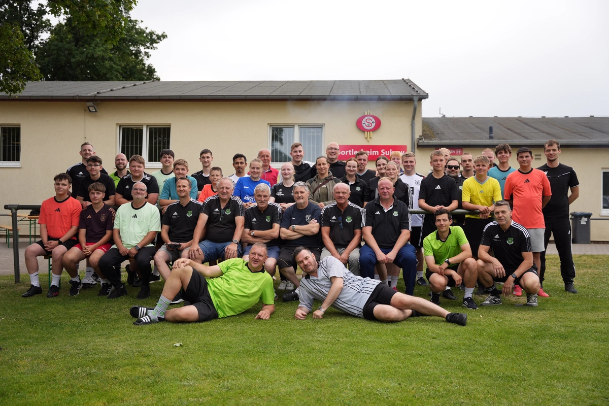 Historischer „Doppelpack“ der Unparteiischen