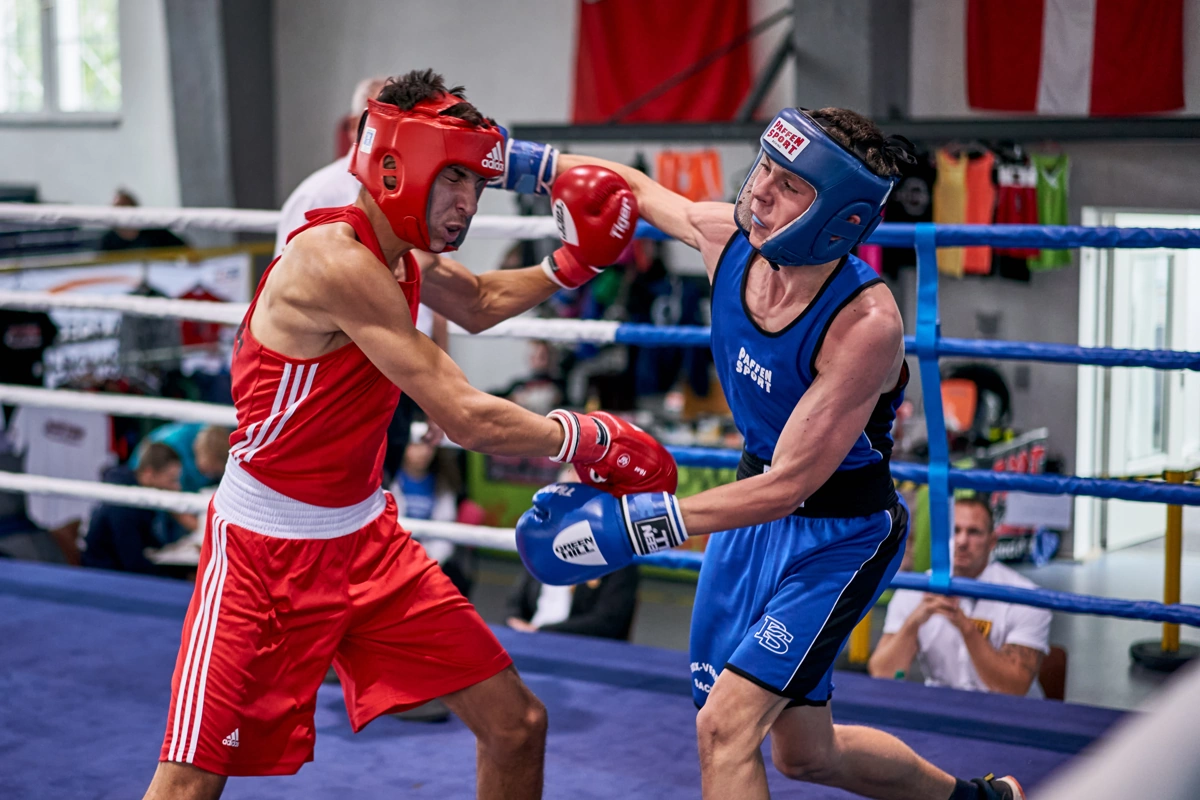 „Olympische Hoffnungen des Nordens“: Box-Nachwuchs kämpft in Neubrandenburg um Titel
