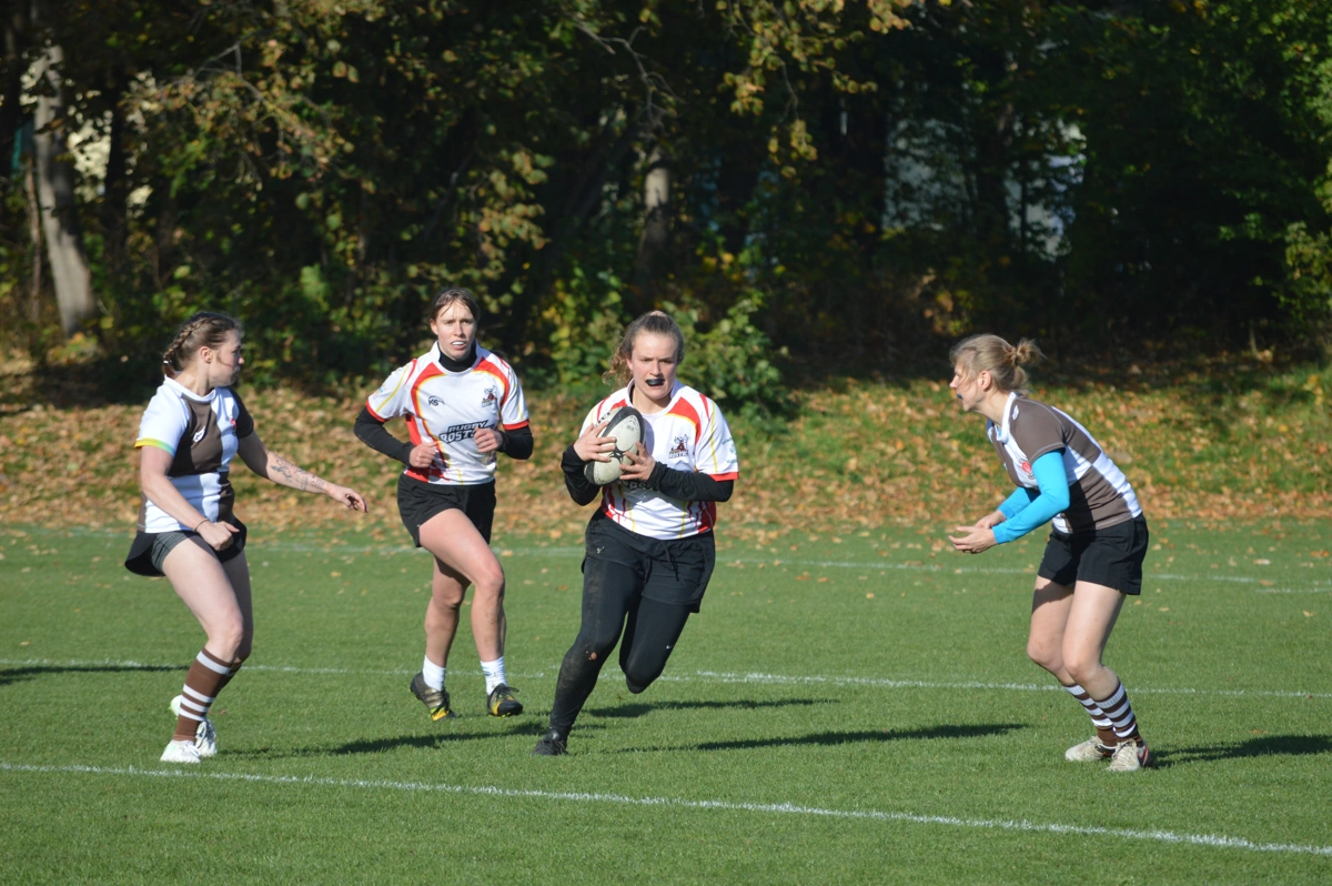 Premiere in Rostock: Rugby auf Bundesliga-Niveau begeistert bei goldenem Herbstwetter