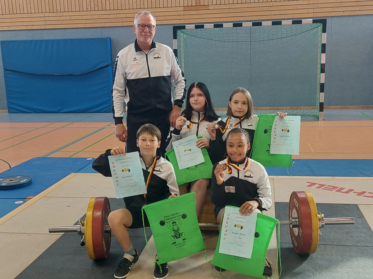 Titel und Medaillen für Schwerins Hebernachwuchs