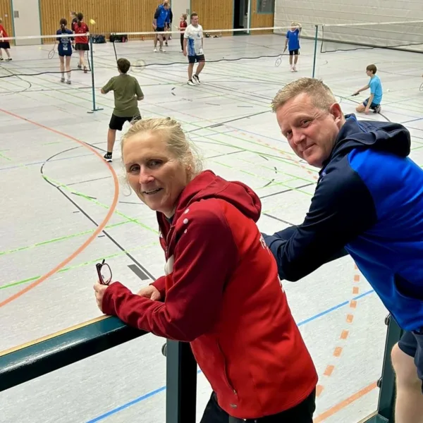 In Neukloster wird gemeinsam zum Schläger gegriffen