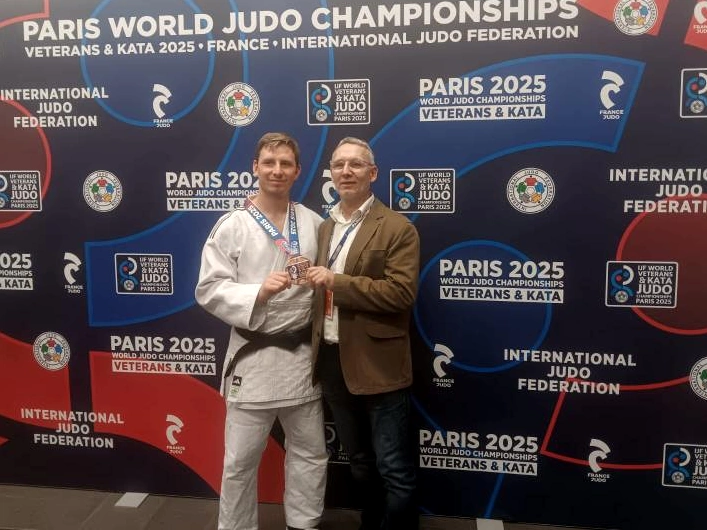 Hannes Päplow glänzt in Paris mit WM-Bronze