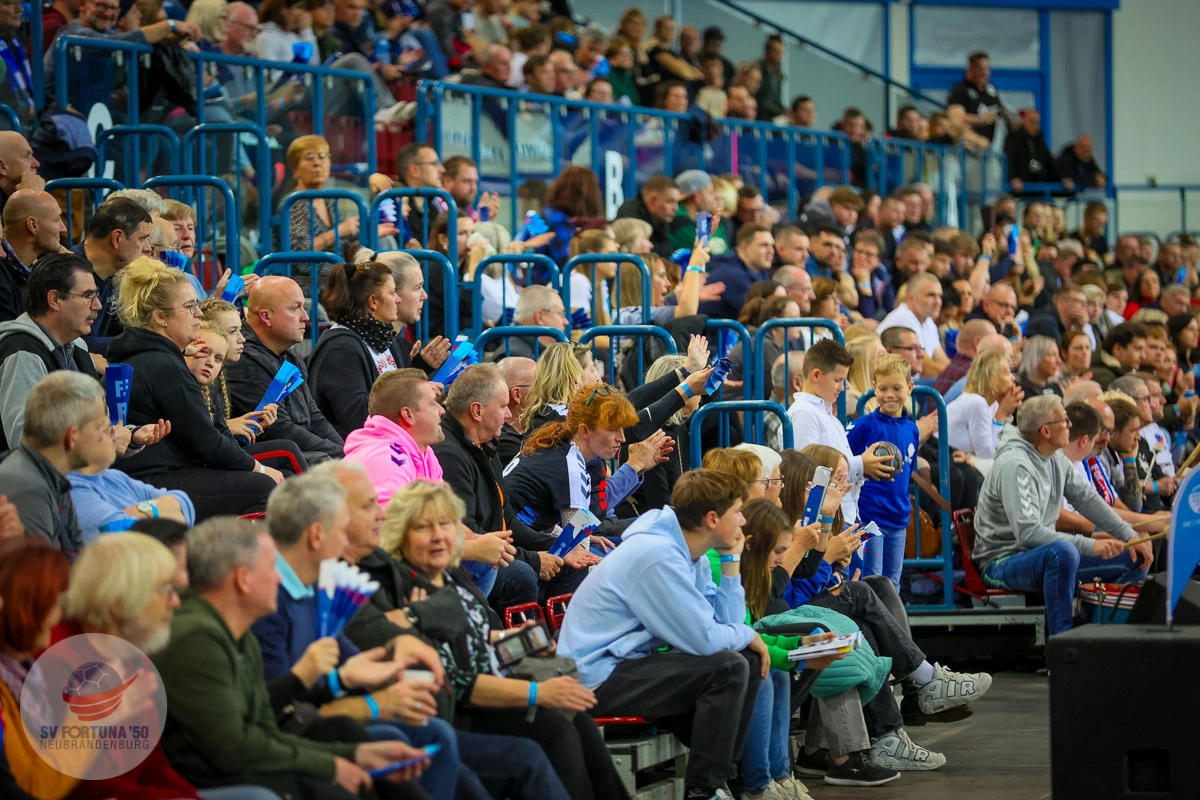 Rekordkulisse und hochklassiger Handball