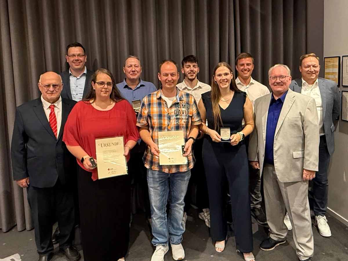 Ausgezeichnet und unaufhaltsam: Warens Keglerinnen setzen sportliche wie persönliche Glanzpunkte