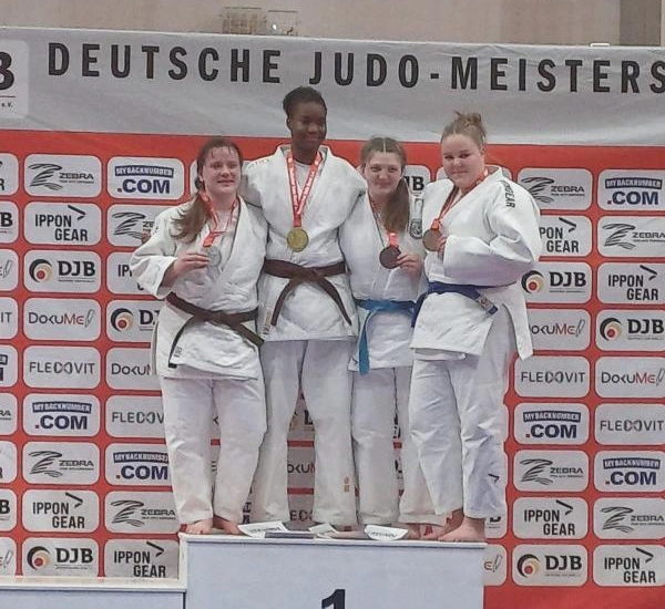 Grimmen jubelt: Angelie-Sue Bast erkämpft Bronze bei U18-DM