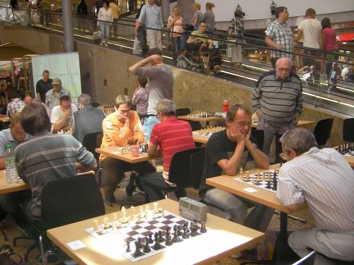Schachmatt wegen der Dame im Spiel?!