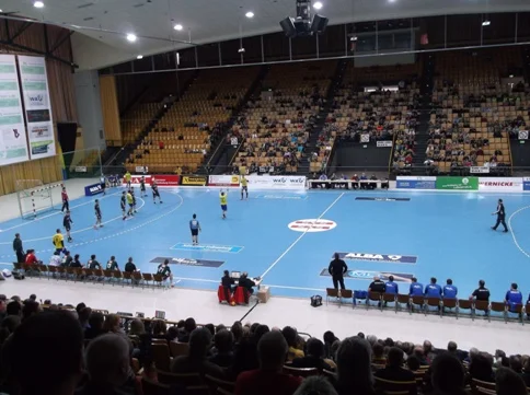 Die Sport- und Kongreßhalle in Schwerin: Spielstätte der Mecklenburger Stiere Schwerin. Foto: M.M.