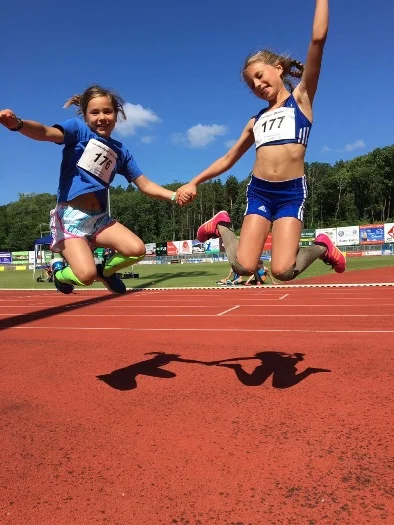 Erfolgreiches Stadionfest in Neustrelitz für Rostocker Leichtathleten