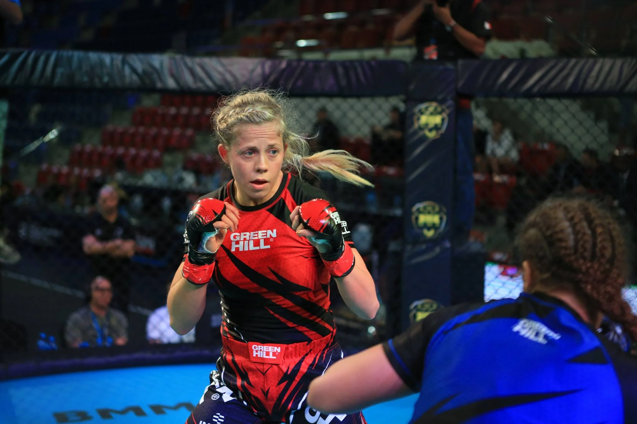 WM-Bronze für Mixed Martial Arts Kämpferin Julia Dorny (FOTO: Jorden Curran, IMMAF.org)
