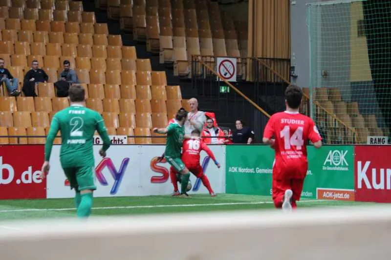 Lübzer Pils Cup: FC Mecklenburg Schwerin vs. MSV Pampow - 1:4; Foto: P. Bohne