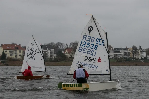 Für den Rostocker Sport sind die Segel 2018 längst gesetzt. Auch zahlreiche Seglerinnen und Segler wurden für ihre Leistungen 2017 geehrt. Foto: Wolfgang Gross