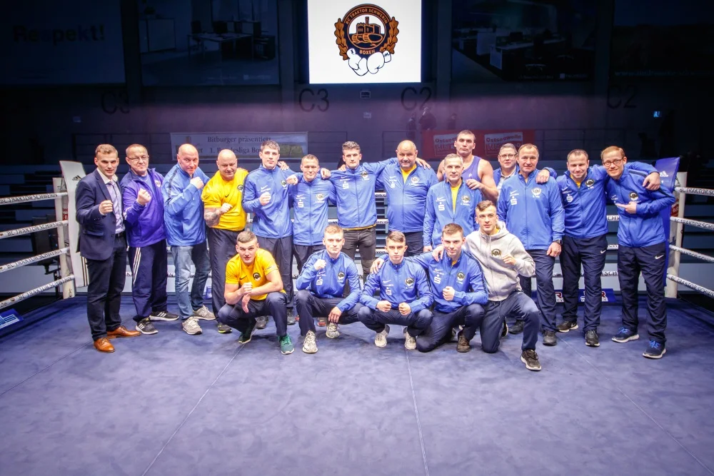 Will unbedingt vor heimischen Publikum gewinnen: die Bundesliga-Mannschaft um Cheftrainer Zbik. Foto: ©️ Boxclub TRAKTOR Schwerin