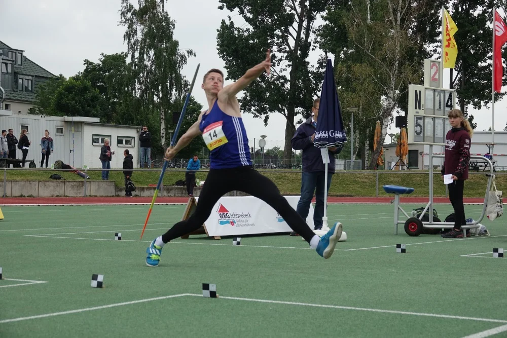 Eric Frank steigert seine persönliche Bestleistung auf 67.35 Meter. Foto: Mandy Frank / LAV Rostock