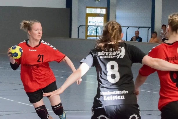 Heimspiel: SV Pädagogik Rostock vs. TSV Bützow 18 :21 (9:13) / Foto: Wolfgang Gross