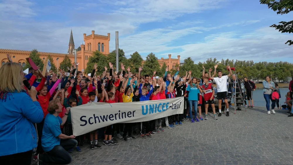 Start des 22. Schweriner UNICEF-Laufes. FOTO: © UNICEF AG Schwerin