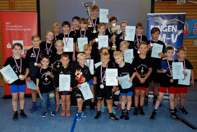 Mannschaftsfoto FSV Stralsund Strelasundpokal 2018
