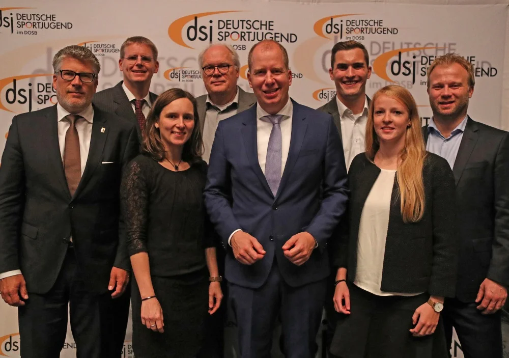 Jan Holze einstimmig als dsj-Vorsitzender bestätigt