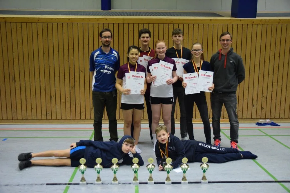 jeder Schweriner Badmintonspieler konnte mindestens einmal Edelmetall nach Hause bringen. Foto: rh/BSC 95 Schwerin