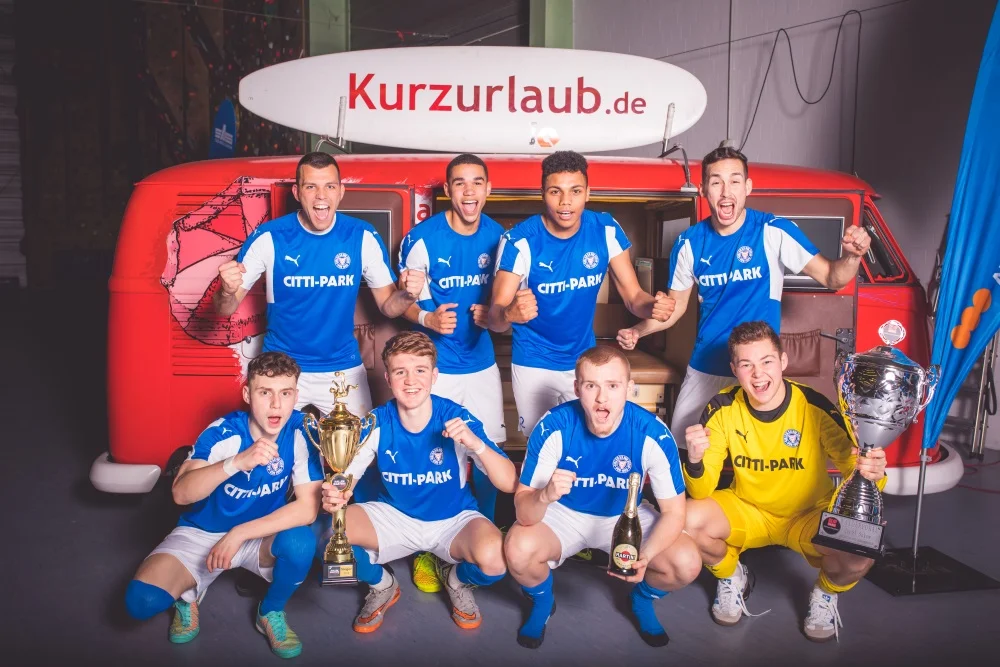 Holstein Kiel gewinnt DKMS Hallenmasters