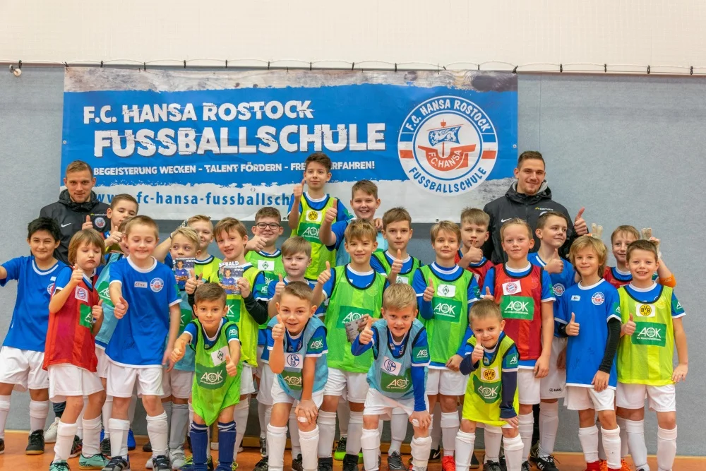 Teilnehmerrekord: Über 1.000 Kids in den Feriencamps der F.C. Hansa-Fußballschule
