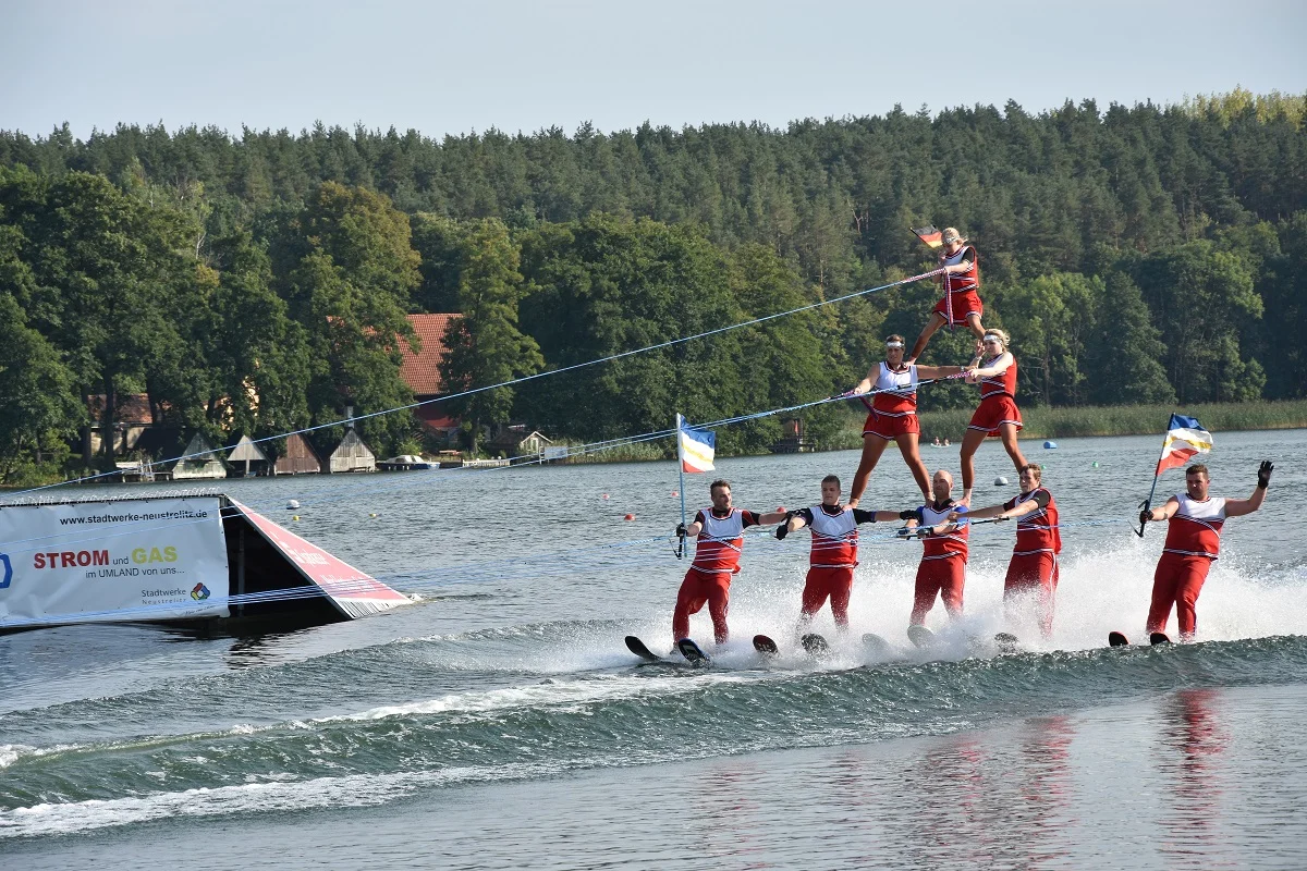 Wasserskiclub Luzin Feldberg startet Saison mit Pfingstschau