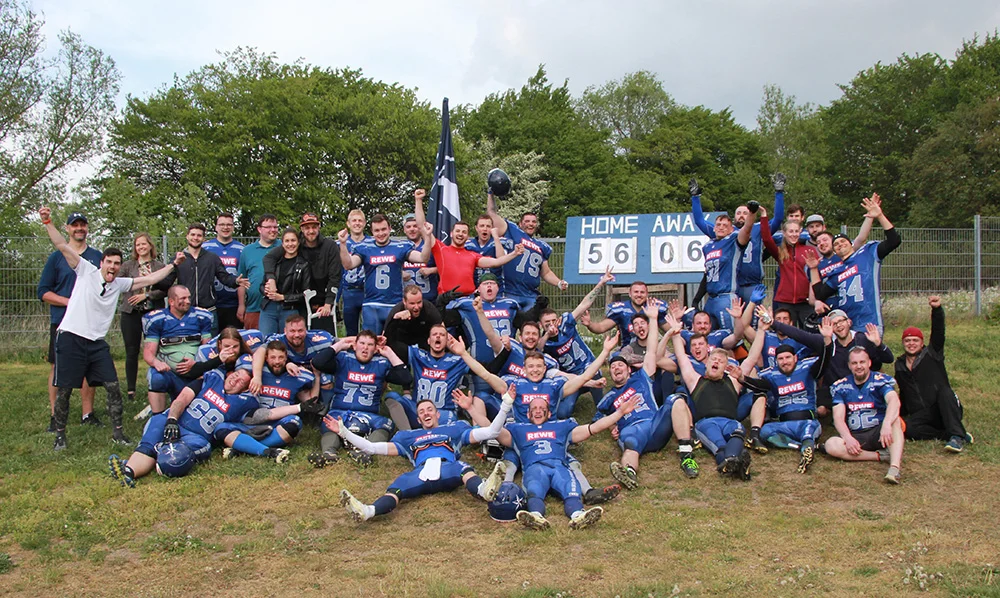 Das Herrentackleteam der Baltic Blue Stars Rostock gewinnt zu Hause das dritte Saisonspiel gegen die Beelitz Blue Eagles.