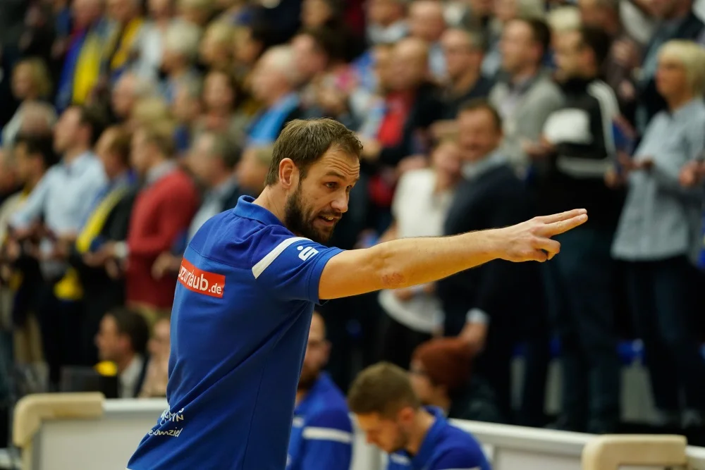 Schwerins Chefcoach Felix Koslowski – Foto: © Michael Dittmer