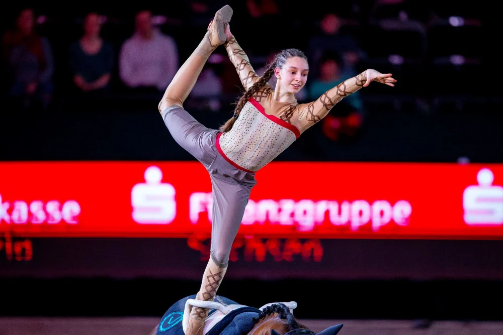Alina Roß Vierte bei den DM Voltigieren in Alsfeld