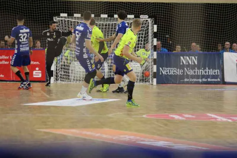 Nordderby: 35:18 Empor Sieg