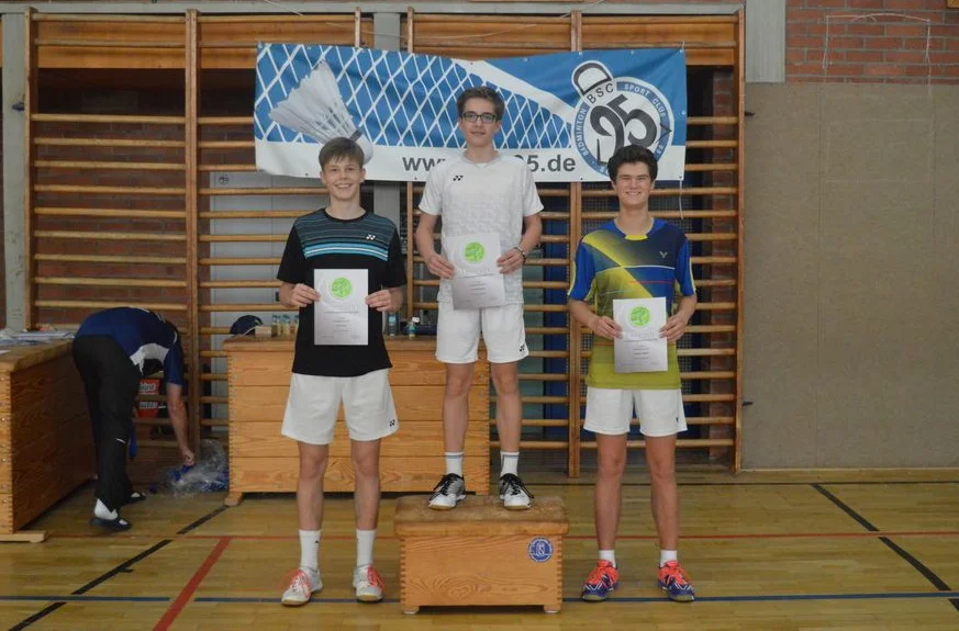 Das Podest der AK U19 blieb bei den Jungen komplett in Schweriner Hand. Foto: BSC 95 Schwerin