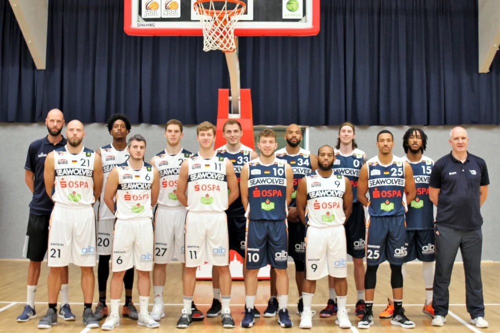 Teamfoto der Rostock Seawolves 2019/2020 Foto: Thomas Käckenmeister