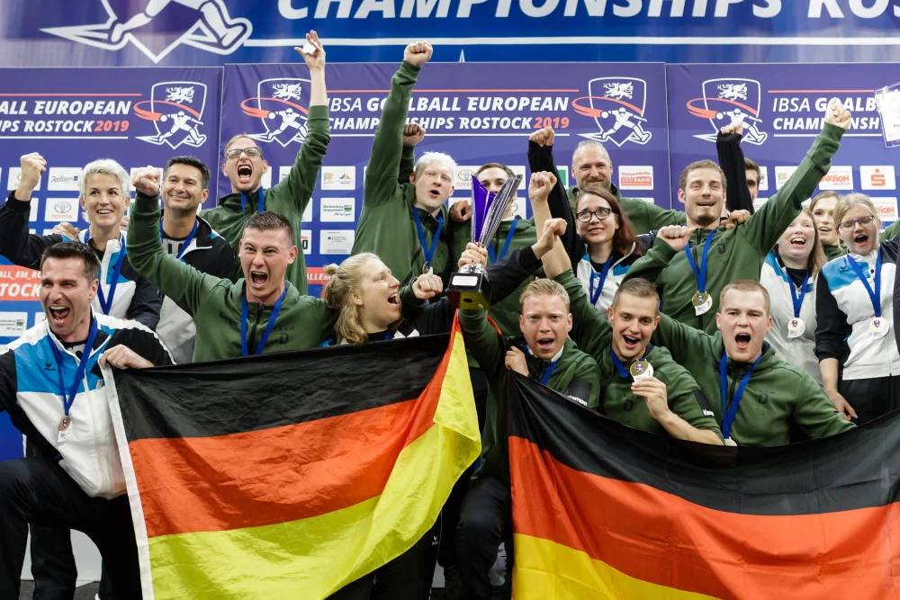 Doppeltes Märchen: Herren gewinnen Gold, Damen Bronze