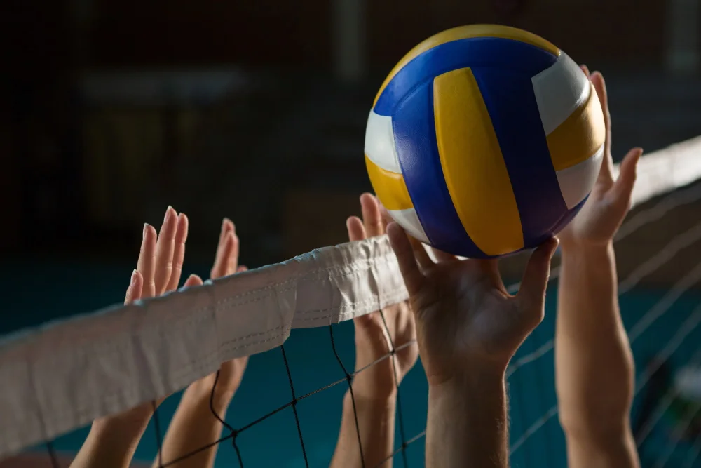 Hände zum Block beim Volleyball