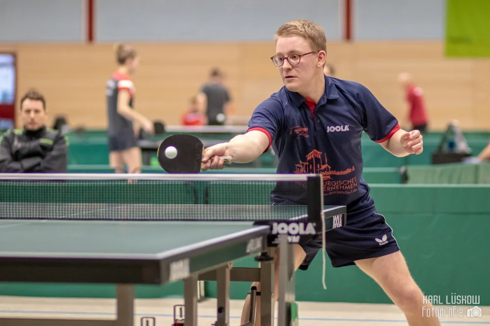 Wegen Verletzung ausgefallen: Die Nummer 2 beim 1. TTC Greifswald, Mirco Koschei. Foto: Karl Lüskow Im Verbandsoberliga-Team des 1. TTC Greifswald: Die Nummer 2 Mirco Koschei. Foto: Karl Lüskow