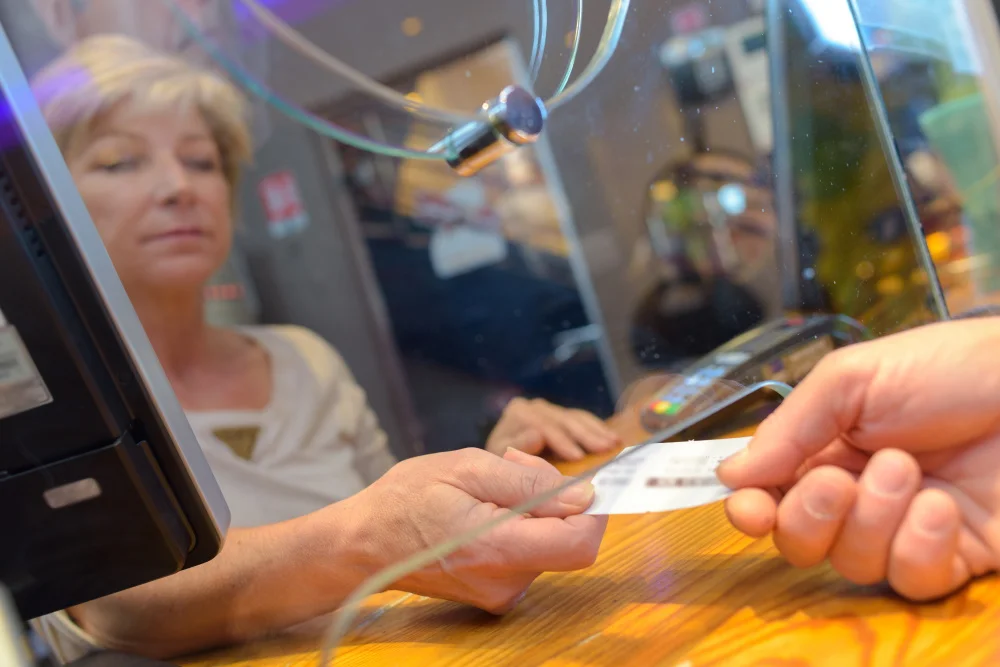 Ticketkauf am Schalter