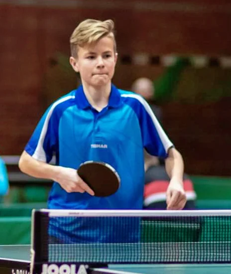 Bastian Skopp avancierte zum Landesmeister in der JK 18. Foto: TTVMV Tischtennisass Bastian Skopp siegte in Parchim und sicherte sich den Landesmeistertitel in der Jk 18. Foto: TTVMV