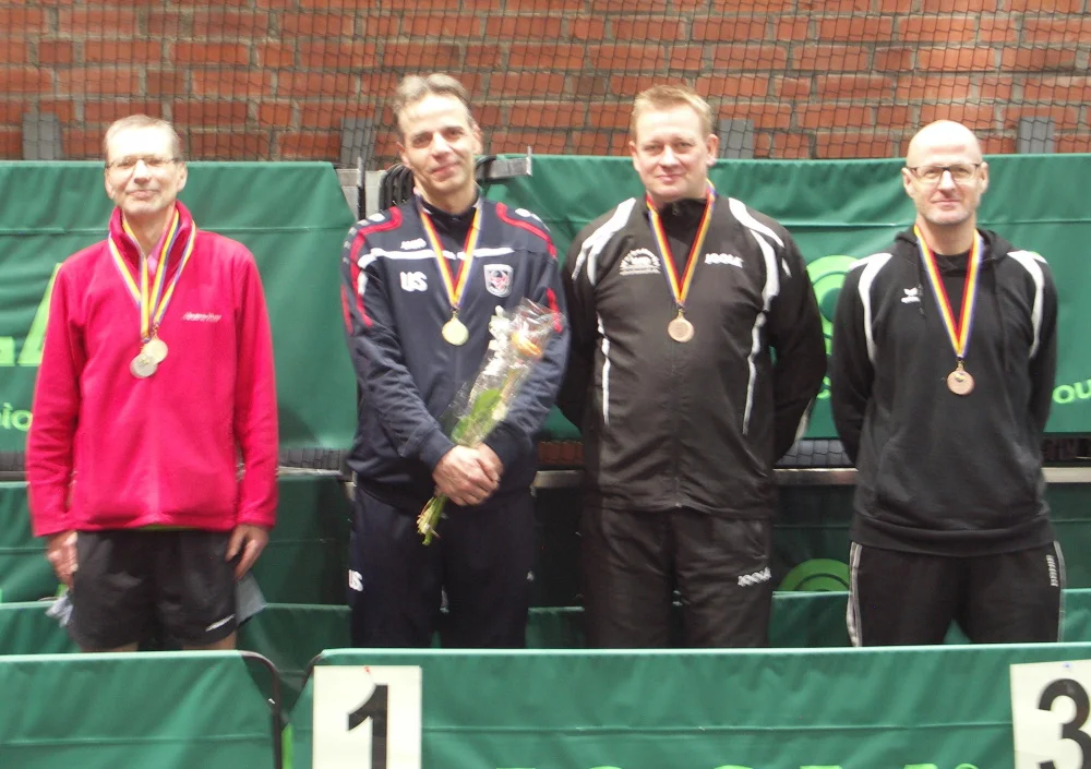 Die erfolgreichen Herren der AK 60 – Foto: Siegfried Wellmann, TTVMV Tischtennis Landesmeisterschaften der Senioren | Die erfolgreichen Herren der AK 60 - Foto: Siegfried Wellmann, TTVMV