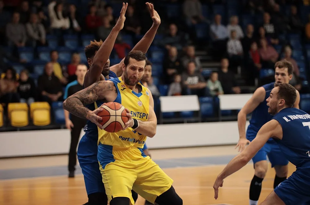 Center-Spieler Ronalds Zaķis (Lettland) wurde von den Seawolves verpflichtet. Foto: &copy; fiba.basketball