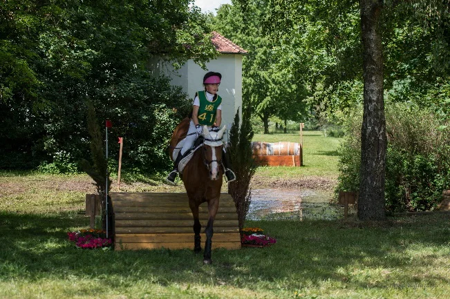 Helene Bürenheide mit Chocofresh bei den Landesmeisterschaften Mecklenburg-Vorpommern der Vielseitigkeit 2019 in Hohen Luckow. Foto: Frank Hafemann 