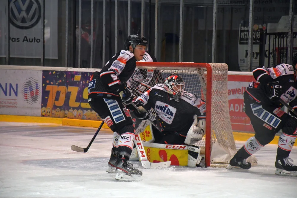 Die Piranhas in Aktion | Rostocker Eishockey Club