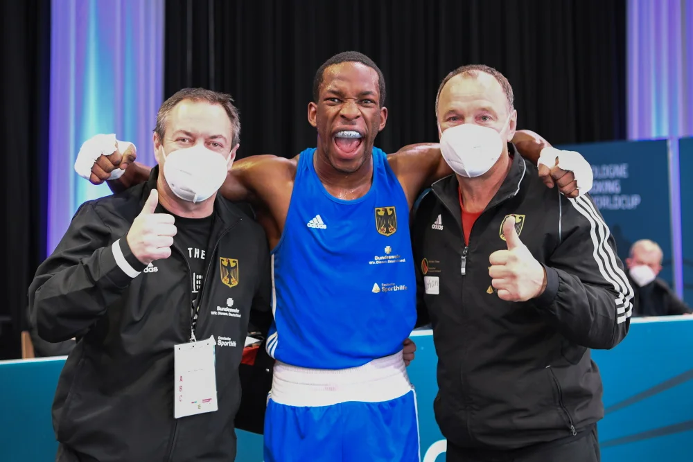 v.l. Bundestrainer Eddie Bolger, Kevin Boakye-Schumann, Michael Timm | Foto: ©️ Tibor Kinsces
