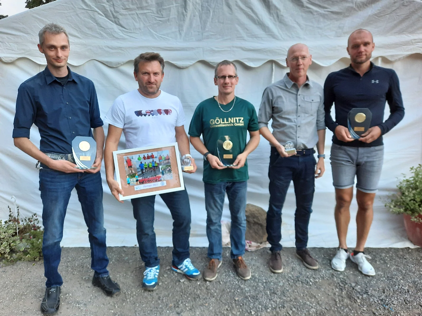 Das Foto zeigt (v.l.) Ralf Sawacki, Andreas Behlendorf, Jan Menge, Olaf Göllnitz und Jens Beu. Foto: André Stache