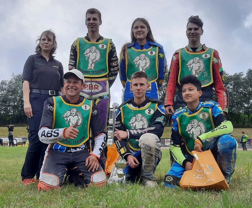 Teterower Speedway-Team startet mit Platz 2