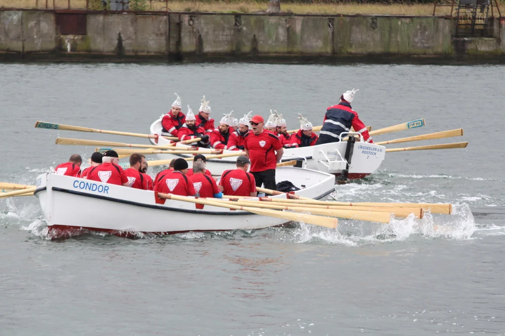 Die Wende entscheidet mit über die Platzierung beim Warnemünder Kutterpullen.Foto: Hochschule Wismar/K. Baldauf Kutterpullen Warnemünde 2017, FSR See