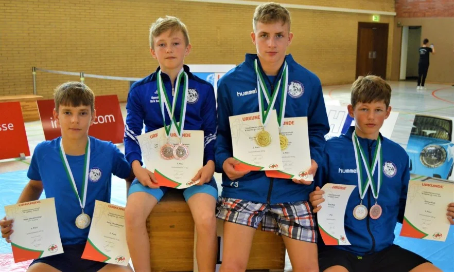 Torgelower Ringer starten erfolgreich in Neuss