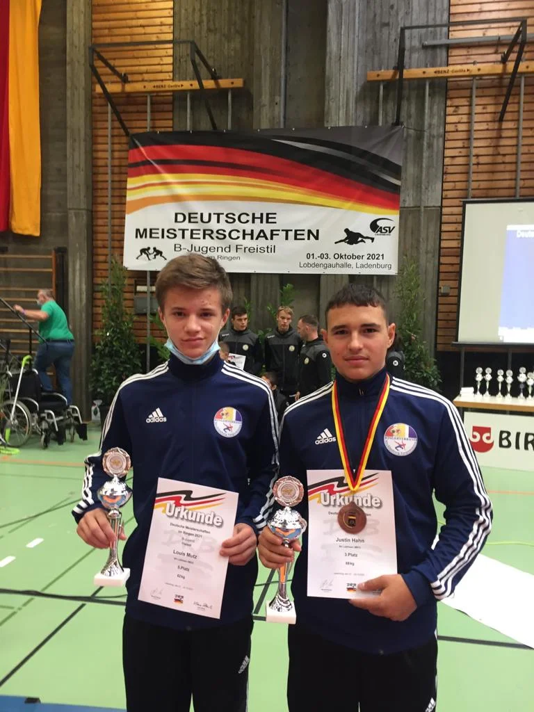 DM Freistil Justin Hahn (rechts) Bronze, Louis Mutz Platz 5