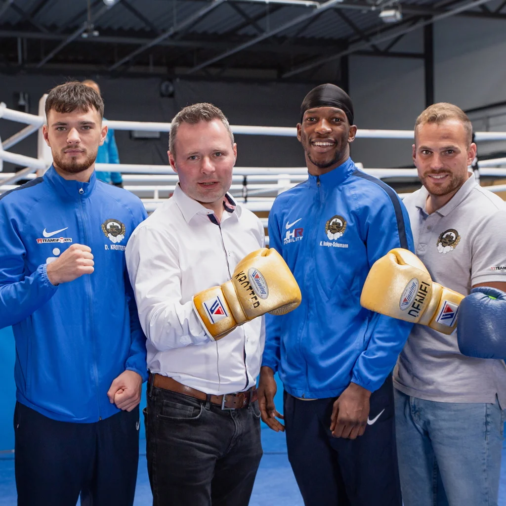 Neue Bildungspartnerschaft: Boxclub Traktor Schwerin und WINGS-Fernstudium